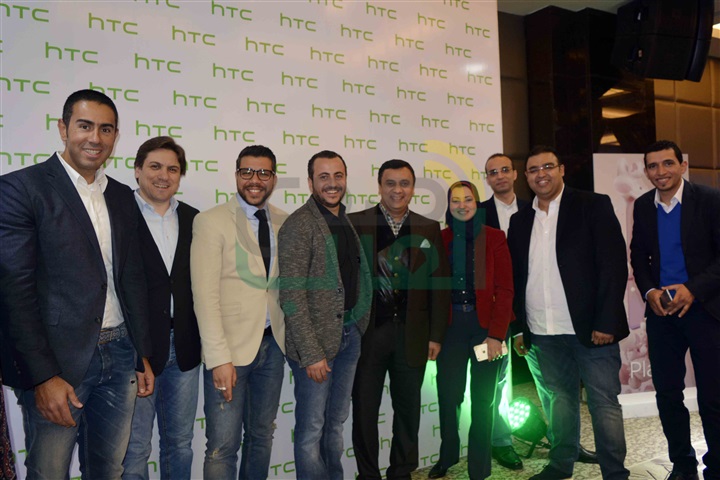 بالصور .. حماقي يشارك في حفل إطلاق هاتف HTC الجديد بالصور .. حماقي يشارك في حفل إطلاق هاتف HTC الجديد
