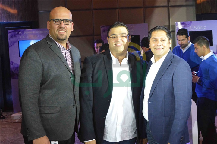 بالصور .. حماقي يشارك في حفل إطلاق هاتف HTC الجديد بالصور .. حماقي يشارك في حفل إطلاق هاتف HTC الجديد