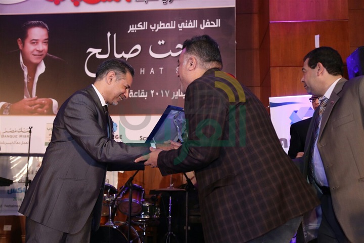 بالصور تكريم عمرو يوسف وانوشكا وتامر حبيب في مجله الشباب بالاهرام بالصور تكريم عمرو يوسف وانوشكا وتامر حبيب في مجله الشباب بالاهرام