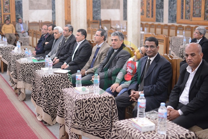 بالصور .. نجوم السياسة والإعلام يواسون محمد علي خير في وفاة والدته بالصور .. نجوم السياسة والإعلام يواسون محمد علي خير في وفاة والدته