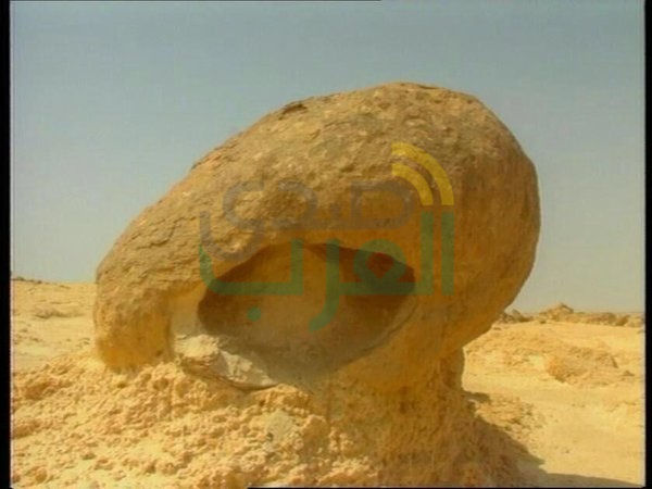 شاهد.. الطبيعة تصنع حديقة الصخور فى سلطنة عمان شاهد.. الطبيعة تصنع حديقة الصخور فى سلطنة عمان