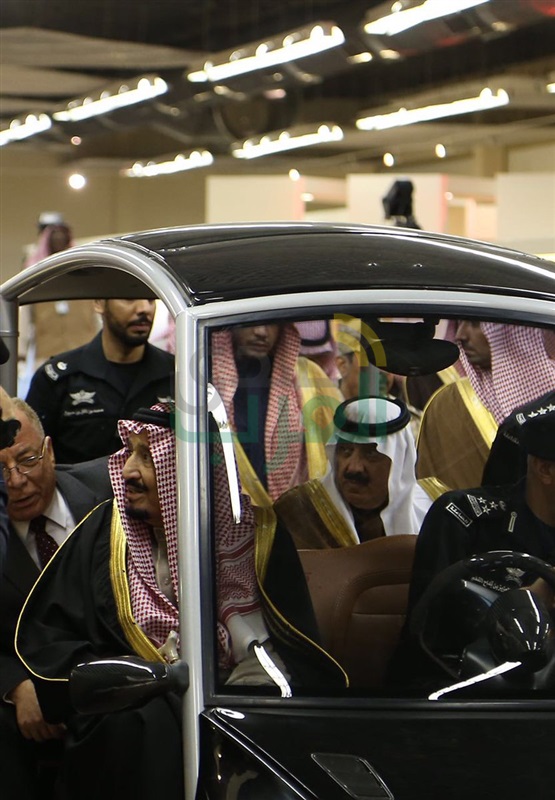 خادم الحرمين يفتتح مهرجان «الجنادرية 31» بحضور أمير الكويت وملك البحرين خادم الحرمين يفتتح مهرجان «الجنادرية 31» بحضور أمير الكويت وملك البحرين