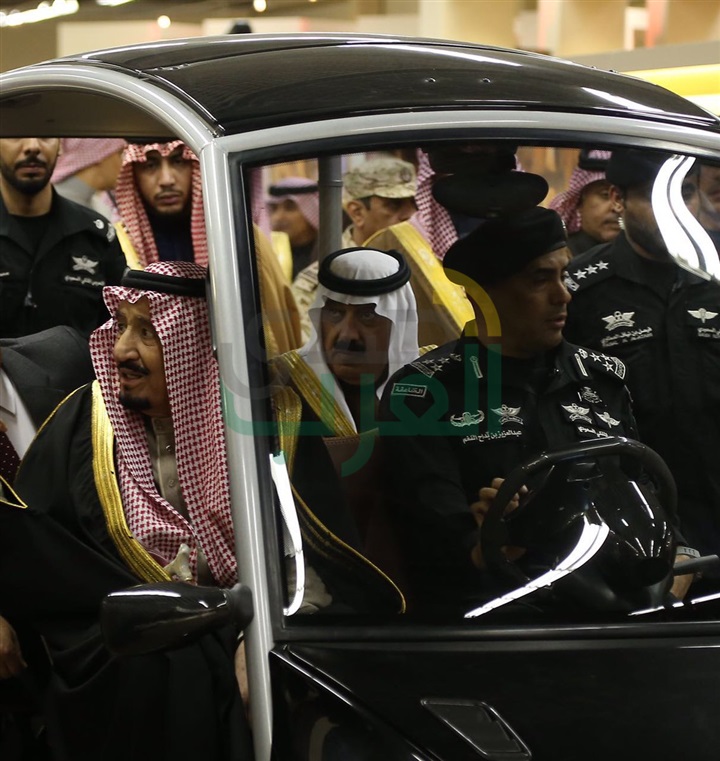 خادم الحرمين يفتتح مهرجان «الجنادرية 31» بحضور أمير الكويت وملك البحرين خادم الحرمين يفتتح مهرجان «الجنادرية 31» بحضور أمير الكويت وملك البحرين