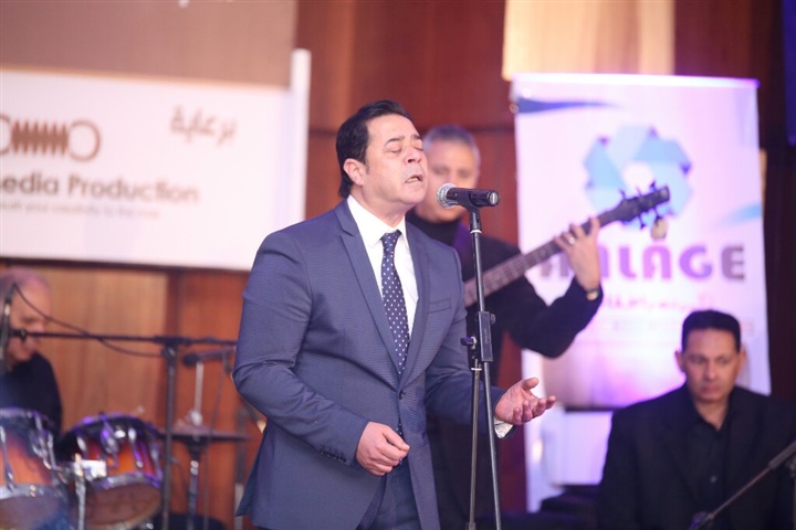بالصور.. تكريم مدحت صالح في حفل مجله الشباب بالصور.. تكريم مدحت صالح في حفل مجله الشباب