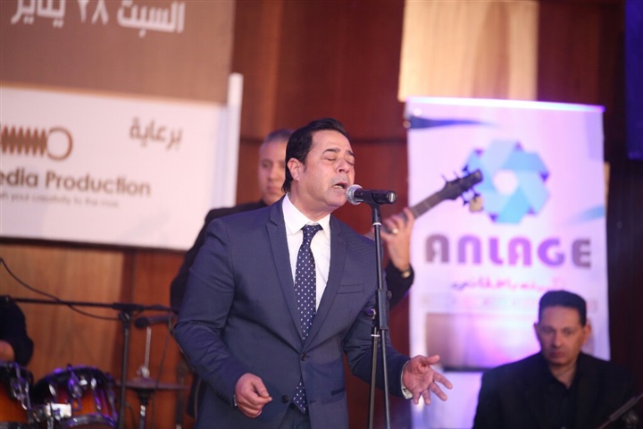 بالصور.. تكريم مدحت صالح في حفل مجله الشباب بالصور.. تكريم مدحت صالح في حفل مجله الشباب