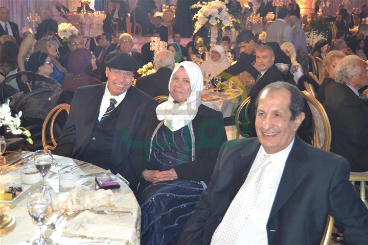 بالصور.. نجوم الفن والغناء فى زفاف ياسمين عمرو الليثي بالصور.. نجوم الفن والغناء فى زفاف ياسمين عمرو الليثي