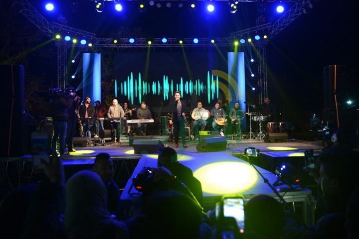 بالصور.. أحمد جمال يُشعل مهرجان "لايف ستايل" بحديقة الأسرة بالصور.. أحمد جمال يُشعل مهرجان "لايف ستايل" بحديقة الأسرة