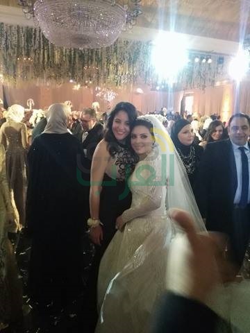 بالصور.. نجوم الفن والغناء فى زفاف ياسمين عمرو الليثي بالصور.. نجوم الفن والغناء فى زفاف ياسمين عمرو الليثي