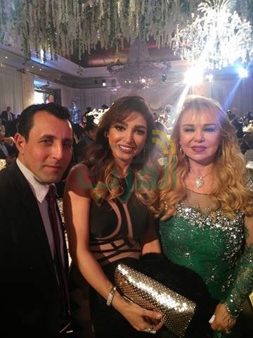 بالصور.. نجوم الفن والغناء فى زفاف ياسمين عمرو الليثي بالصور.. نجوم الفن والغناء فى زفاف ياسمين عمرو الليثي