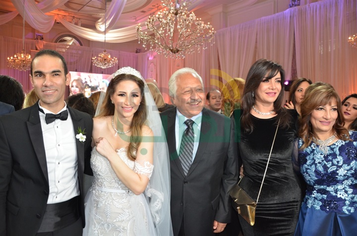 بالصور.. زفاف "لينا مواهب" و"محمد ضياء" بتوقيع نجوم الفن والمجتمع بالصور.. زفاف "لينا مواهب" و"محمد ضياء" بتوقيع نجوم الفن والمجتمع