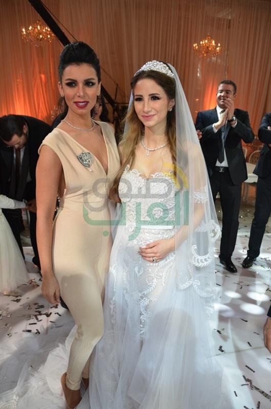 بالصور.. زفاف "لينا مواهب" و"محمد ضياء" بتوقيع نجوم الفن والمجتمع بالصور.. زفاف "لينا مواهب" و"محمد ضياء" بتوقيع نجوم الفن والمجتمع