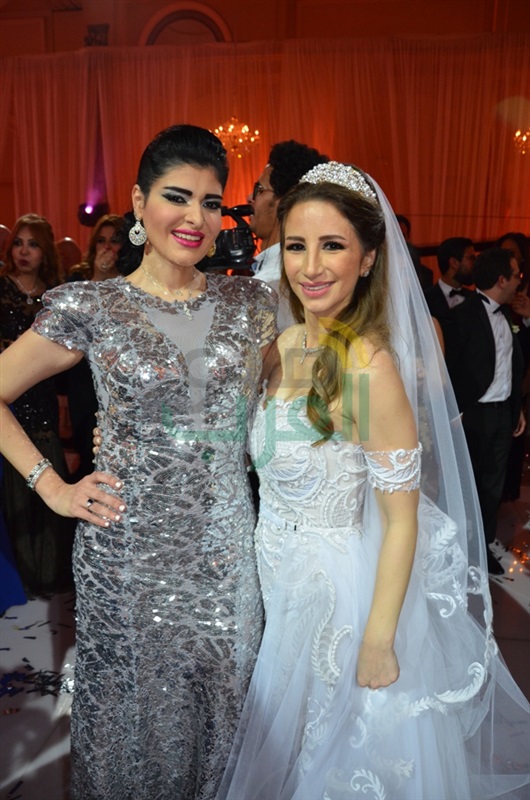 بالصور.. زفاف "لينا مواهب" و"محمد ضياء" بتوقيع نجوم الفن والمجتمع بالصور.. زفاف "لينا مواهب" و"محمد ضياء" بتوقيع نجوم الفن والمجتمع