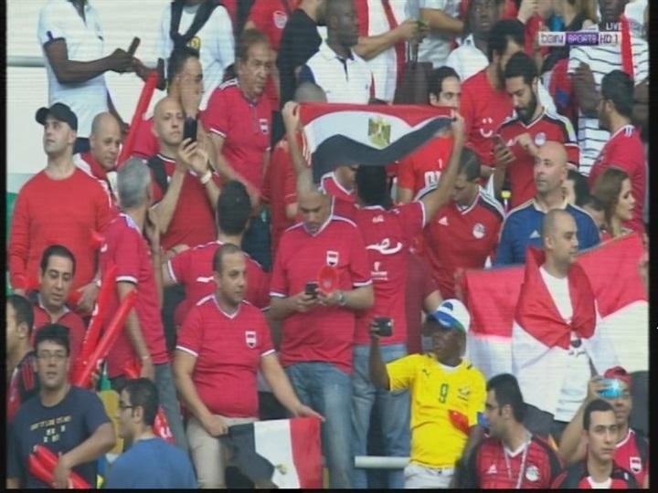بالصور.. الجماهير المصرية داخل استاد مباراة النهائى الأفريقى أمام الكاميرون بالصور.. الجماهير المصرية داخل استاد مباراة النهائى الأفريقى أمام الكاميرون