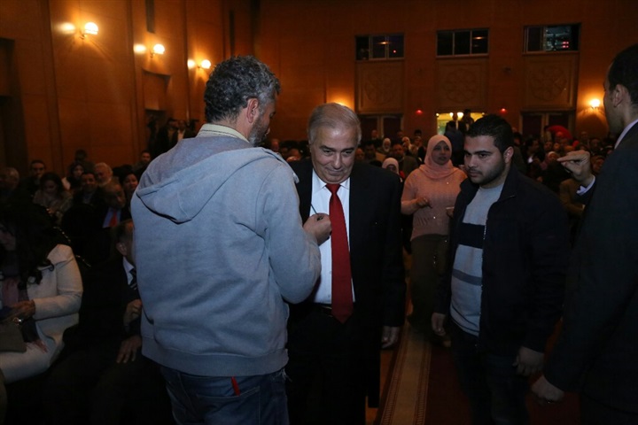بالصور.. بدء أمسية شعرية لـ "فاروق جويدة" بدار الأوبرا بالصور.. بدء أمسية شعرية لـ "فاروق جويدة" بدار الأوبرا
