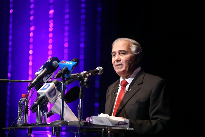 بالصور.. بدء أمسية شعرية لـ "فاروق جويدة" بدار الأوبرا بالصور.. بدء أمسية شعرية لـ "فاروق جويدة" بدار الأوبرا