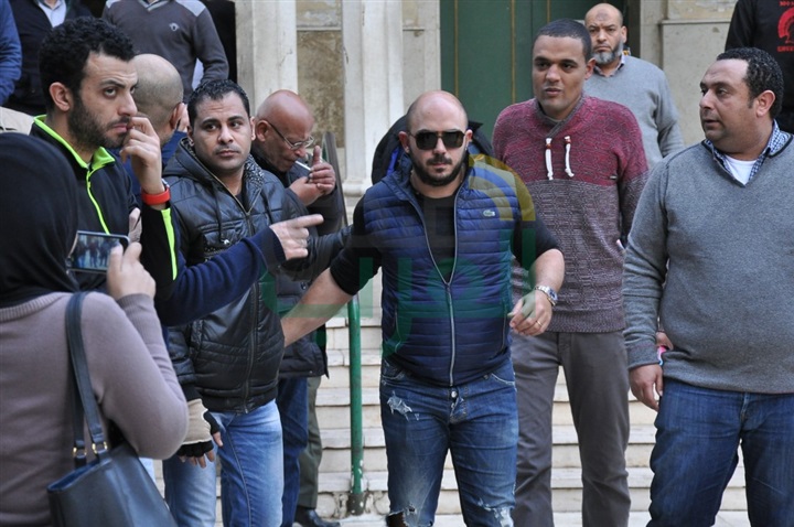 ‎بالصور.. تشيع جنازة والد المطرب محمود العسيلى من مسجد الكواكبى 