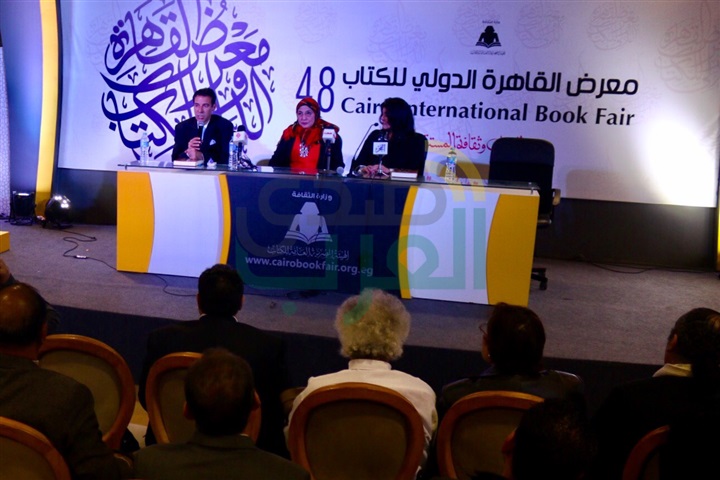 بالصور..  ندوة لأخت سعاد حسني تحكى عن أسرار مقتلها
