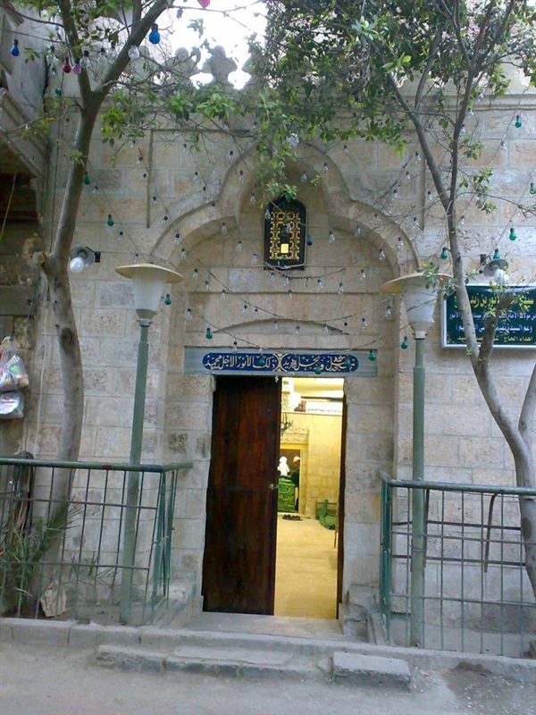 مسجد ومقام السيد محمد الأصغر الشهير بـ " محمد الأنور " ابن أخي السيدة نفيسة بنت الحسن الأكبر ، وعمه السيد إبراهيم الأنور" رضي الله عنهم"، بالقاهرة - مصر مسجد ومقام السيد محمد الأصغر الشهير بـ " محمد الأنور " ابن أخي السيدة نفيسة بنت الحسن الأكبر ، وعمه السيد إبراهيم الأنور" رضي الله عنهم"، بالقاهرة - مصر
