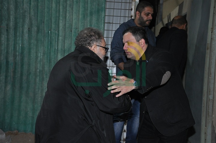 بالصور .. يحي الفخراني ومصطفى قمر وميس حمدان في عزاء والدة ادوارد بالصور .. يحي الفخراني ومصطفى قمر وميس حمدان في عزاء والدة ادوارد