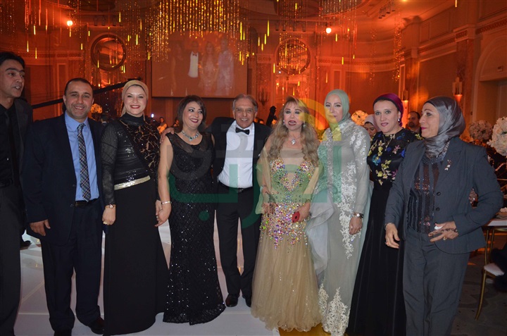 بالصور.. صافينار وبوسي يشعلان زفاف نجل شقيق الإعلامية سهير شلبي بالصور.. صافينار وبوسي يشعلان زفاف نجل شقيق الإعلامية سهير شلبي