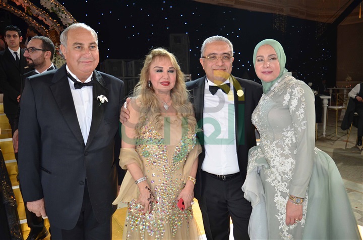 بالصور.. صافينار وبوسي يشعلان زفاف نجل شقيق الإعلامية سهير شلبي بالصور.. صافينار وبوسي يشعلان زفاف نجل شقيق الإعلامية سهير شلبي