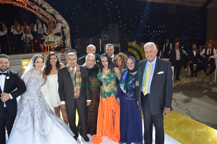 بالصور.. صافينار وبوسي يشعلان زفاف نجل شقيق الإعلامية سهير شلبي بالصور.. صافينار وبوسي يشعلان زفاف نجل شقيق الإعلامية سهير شلبي