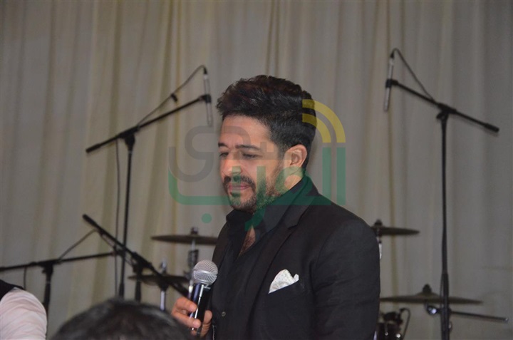 بالصور.. حماقى وبوسى فى زفاف محمد ونورهان بالصور.. حماقى وبوسى فى زفاف محمد ونورهان