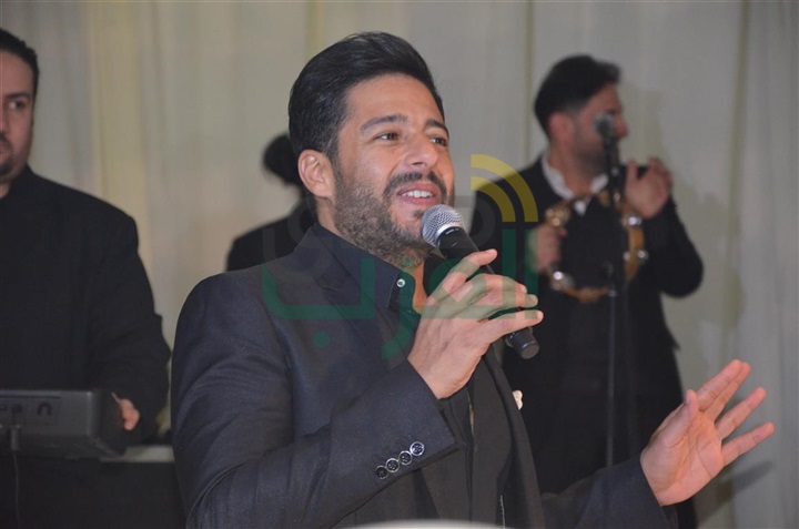 بالصور.. حماقى وبوسى فى زفاف محمد ونورهان بالصور.. حماقى وبوسى فى زفاف محمد ونورهان