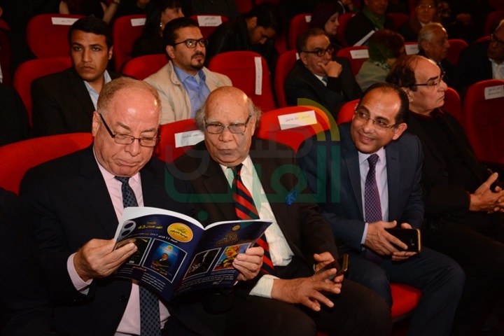 بالصور.. تكريم النجوم في ختام مهرجان جمعية الفيلم بالصور.. تكريم النجوم في ختام مهرجان جمعية الفيلم