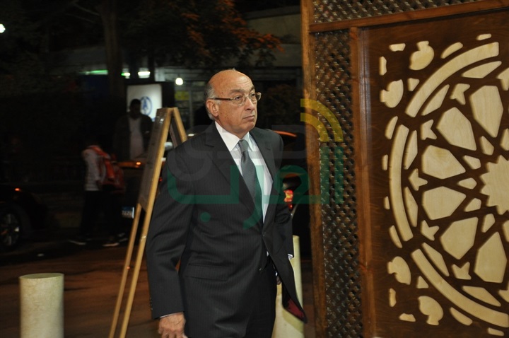 بالصور..  عزاء والد المطرب محمود العسيلى 