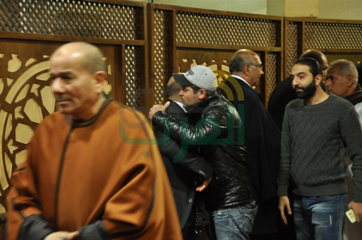 انتهاء عزاء والد المطرب محمود العسيلى بحضور المشاهير