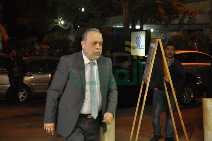 انتهاء عزاء والد المطرب محمود العسيلى بحضور المشاهير