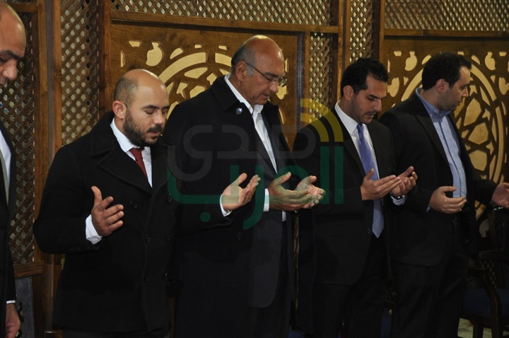 انتهاء عزاء والد المطرب محمود العسيلى بحضور المشاهير