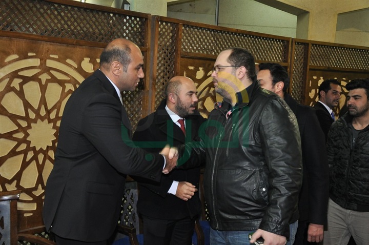 انتهاء عزاء والد المطرب محمود العسيلى بحضور المشاهير