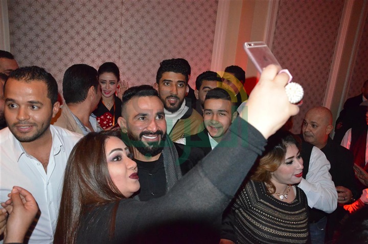 بالصور.. أحمد سعد يتألق في حفل عيد الحب بالفورسيزون بالصور.. أحمد سعد يتألق في حفل عيد الحب بالفورسيزون
