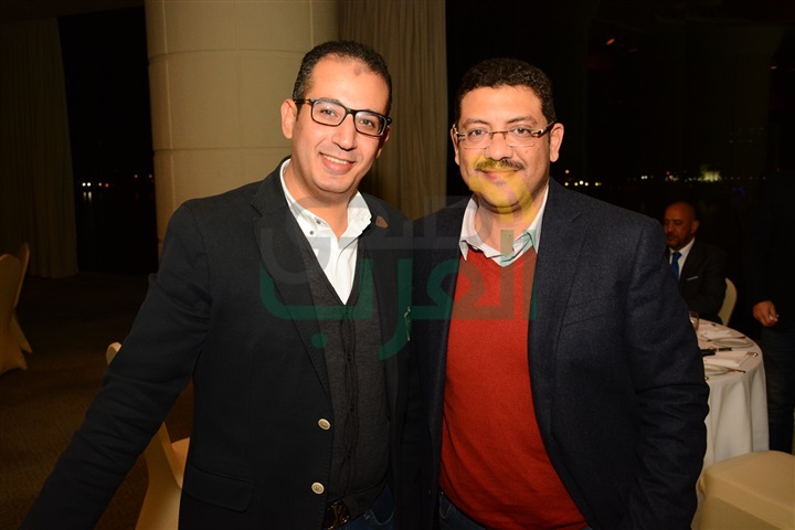 بالصور .. صادق الصباح يقيم إحتفال ضخم بنهاية الموسم الحالي لمسرح مصر بالصور .. صادق الصباح يقيم إحتفال ضخم بنهاية الموسم الحالي لمسرح مصر
