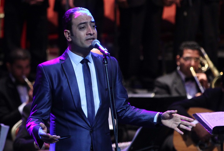 مدحت صالح نجم احتفالية عيد الحب بالأوبرا مدحت صالح نجم احتفالية عيد الحب بالأوبرا