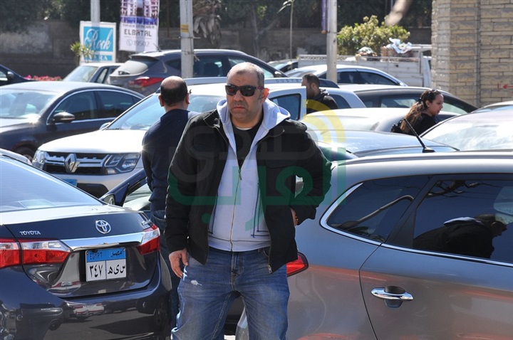 بالصور.. نجوم الفن يشيعون جنازة والد امير كرارة بالصور.. نجوم الفن يشيعون جنازة والد امير كرارة