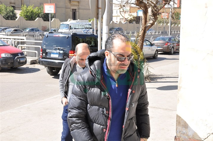 بالصور.. نجوم الفن يشيعون جنازة والد امير كرارة بالصور.. نجوم الفن يشيعون جنازة والد امير كرارة