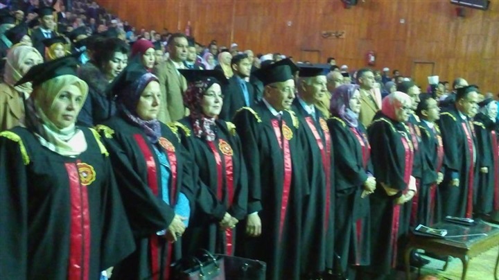 جامعة الزقازيق تحتفل بتخريج دفعة 2016 من طلاب البرنامج الماليزي