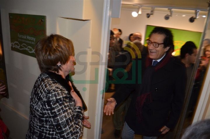 بالصور .. فاروق حسنى يفتتح معرضه السنوى بقاعه أبونتو بالزمالك بالصور .. فاروق حسنى يفتتح معرضه السنوى بقاعه أبونتو بالزمالك
