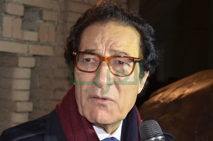 بالصور .. فاروق حسنى يفتتح معرضه السنوى بقاعه أبونتو بالزمالك بالصور .. فاروق حسنى يفتتح معرضه السنوى بقاعه أبونتو بالزمالك