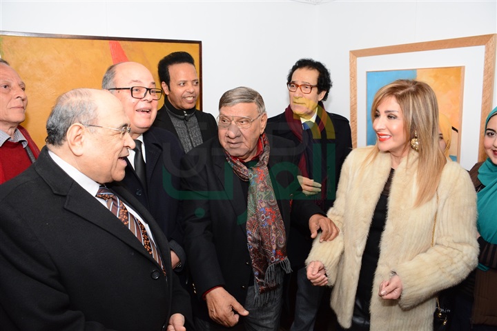 بالصور .. فاروق حسنى يفتتح معرضه السنوى بقاعه أبونتو بالزمالك بالصور .. فاروق حسنى يفتتح معرضه السنوى بقاعه أبونتو بالزمالك