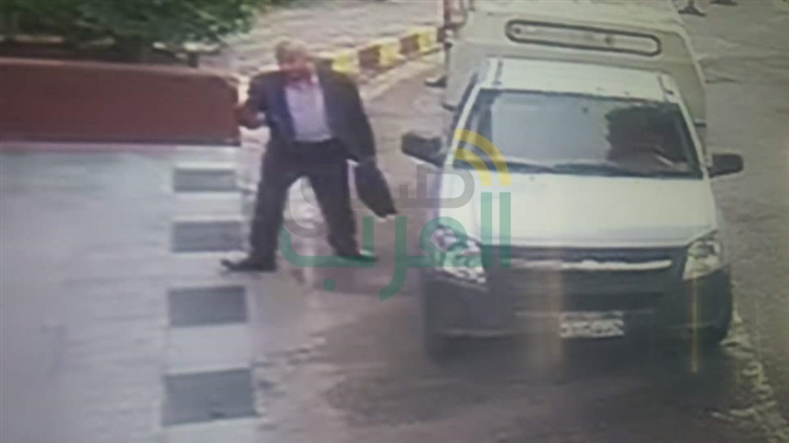 بالصور.. محافظ القليوبية الجديد يتغاضى عن وجود حاشية المحافظ السابق دون سند قانونى بالصور.. محافظ القليوبية الجديد يتغاضى عن وجود حاشية المحافظ السابق دون سند قانونى