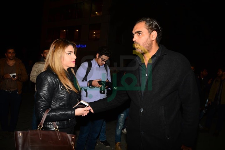 بالصور.. انتهاء عزاء والد أمير كراره من مسجد عمر مكرم بالصور.. انتهاء عزاء والد أمير كراره من مسجد عمر مكرم