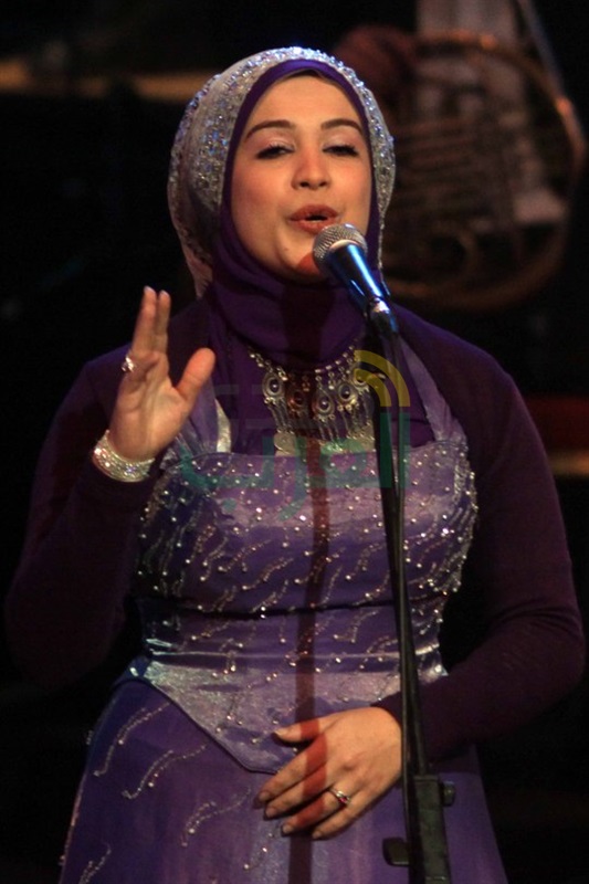 بالصور.. الإنشاد الديني يمدح الرسول في "الجمهورية"