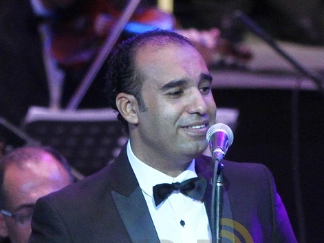 بالصور.. الإنشاد الديني يمدح الرسول في "الجمهورية"