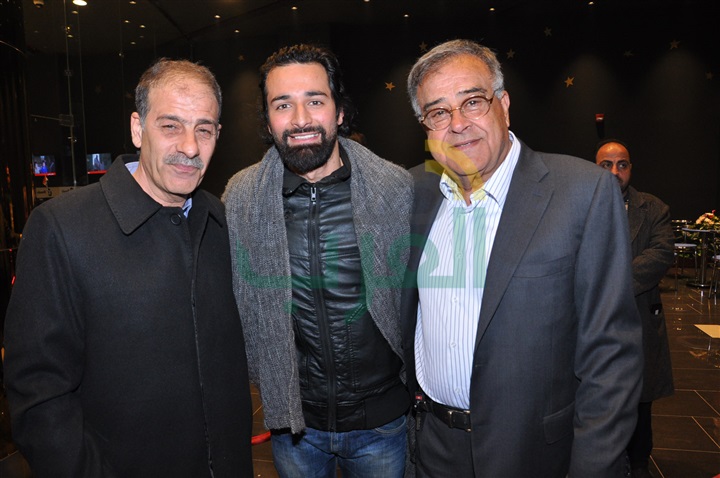 بالصور.. توافد نجوم الفن وأبطال عرض يوم من الأيام بالصور.. توافد نجوم الفن وأبطال عرض يوم من الأيام