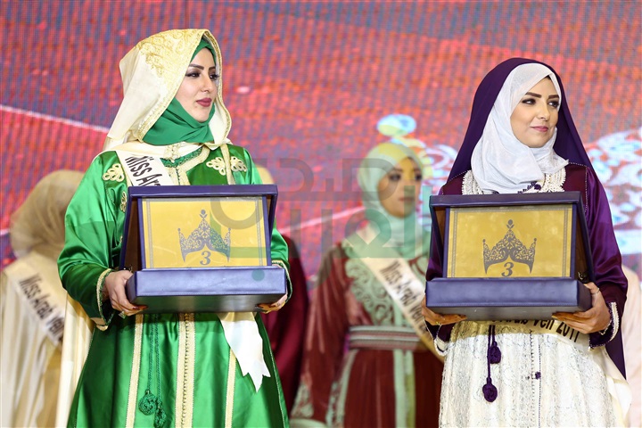 بالصور.. كواليس فوز "منال أحمد" بلقب ملكة جمال المحجبات العرب 2017 بالصور.. كواليس فوز "منال أحمد" بلقب ملكة جمال المحجبات العرب 2017