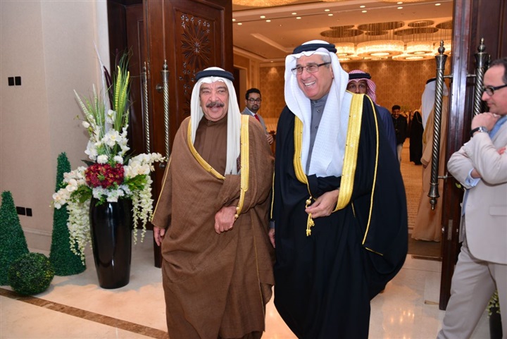 سمو ولي العهد يشرِّف حفل زفاف عبد الله نبيل الحمر سمو ولي العهد يشرِّف حفل زفاف عبد الله نبيل الحمر